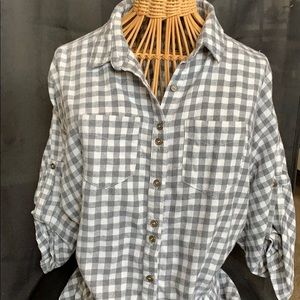 Cinched waste button down